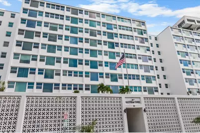 33 S Gulfstream Avenue #307, Sarasota, FL 34236 - Photo 1