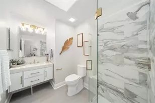 1703 Starling Dr, Sarasota, FL 34231 - Photo 37