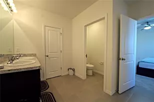 4805 Silver Topaz St, Sarasota, FL 34233 - Photo 29