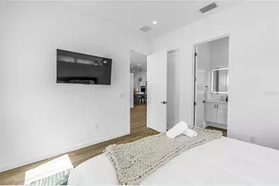 2345 Temple Street, Sarasota, FL 34239 - Photo 41