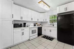 4210 Olive Ave, Sarasota, FL 34231 - Photo 9