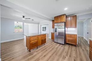 3372 Webber St, Sarasota, FL 34239 - Photo 7