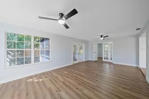 3372 Webber St, Sarasota, FL 34239 - Photo 3