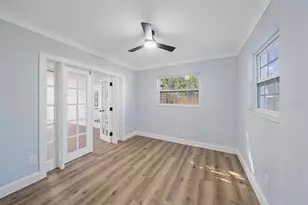 3372 Webber St, Sarasota, FL 34239 - Photo 15