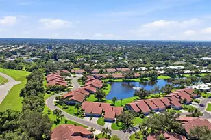 3981 Wilshire Cir E, Sarasota, FL 34238 - Photo 41