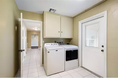 3003 Gulf Gate Drive, Sarasota, FL 34231 - Photo 31
