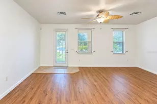 3880 82nd Ave Cir E, Sarasota, FL 34243 - Photo 9