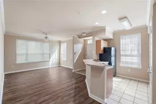 5550 Rosehill Rd, Sarasota, FL 34233 - Photo 5