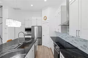 387 Venetia Ave, North Port, FL 34287 - Photo 9