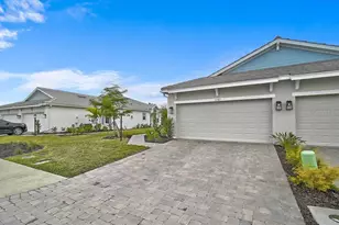 7782 Waning Moon Wy, Sarasota, FL 34241 - Photo 9