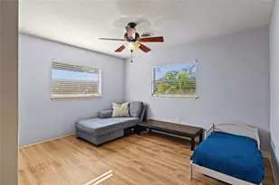 3013 Jennings Dr, Sarasota, FL 34239 - Photo 21