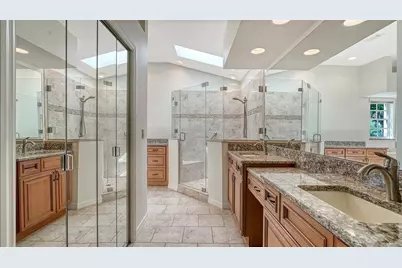 3944 Lyndhurst Court, Sarasota, FL 34235 - Photo 15