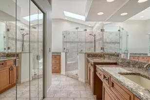3944 Lyndhurst Ct, Sarasota, FL 34235 - Photo 15