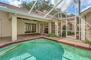 3944 Lyndhurst Ct, Sarasota, FL 34235 - Photo 21