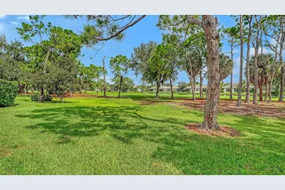3944 Lyndhurst Court, Sarasota, FL 34235 - Photo 5