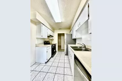 3110 8th Street, Sarasota, FL 34237 - Photo 9