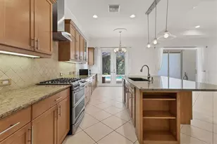 7236 Lismore Ct, Lakewood Ranch, FL 34202 - Photo 9