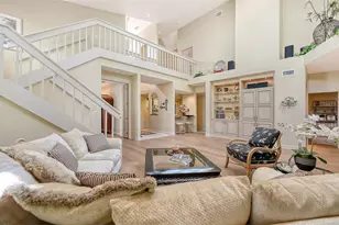 4543 Las Brisas Ln, Sarasota, FL 34238 - Photo 9