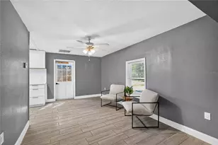 3717 16th St W, Bradenton, FL 34205 - Photo 11