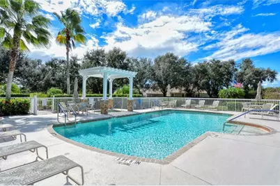 6937 Woodmore Terrace, Lakewood Ranch, FL 34202 - Photo 41