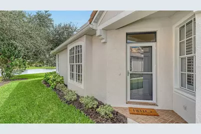 6937 Woodmore Terrace, Lakewood Ranch, FL 34202 - Photo 11