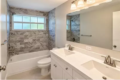 6631 Glades Way, Sarasota, FL 34231 - Photo 11