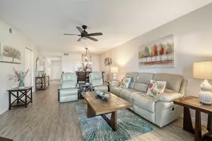 9330 Clubside Cir, Sarasota, FL 34238 - Photo 3