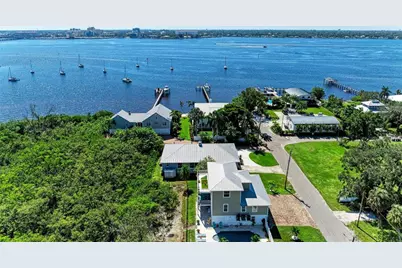 310 13th Avenue W, Palmetto, FL 34221 - Photo 5
