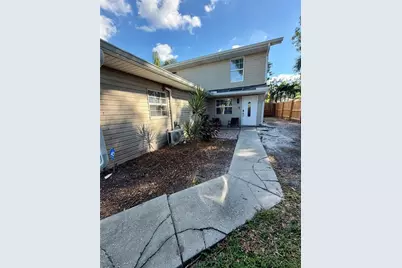 2219 12th Avenue W, Bradenton, FL 34205 - Photo 1