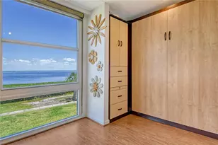 4800 Gulf of Mexico Dr, Longboat Key, FL 34228 - Photo 15