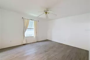 1607 Coghill Dr, Lady Lake, FL 32159 - Photo 9