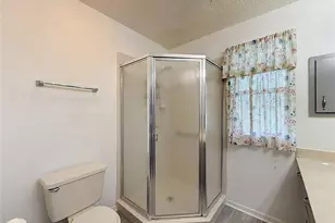 1607 Coghill Dr, Lady Lake, FL 32159 - Photo 11