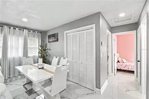 305 Lime Tree Rd, Tampa, FL 33619 - Photo 11