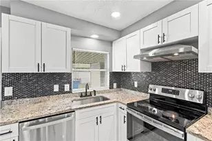 305 Lime Tree Rd, Tampa, FL 33619 - Photo 5