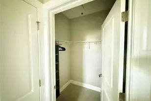 5544 Cannes Cir, Sarasota, FL 34231 - Photo 19
