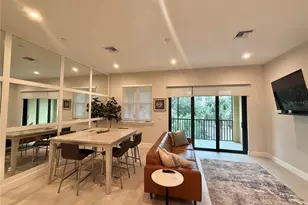 5544 Cannes Cir, Sarasota, FL 34231 - Photo 9