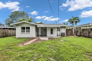 2211 21st St W, Bradenton, FL 34205 - Photo 17