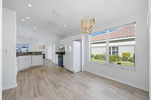6998 Superior St Cir, Sarasota, FL 34243 - Photo 13