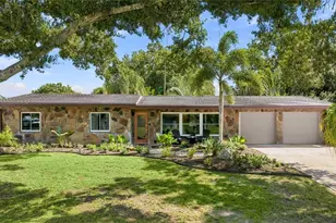 2630 Sunnybrook Dr, Sarasota, FL 34239 - Photo 3