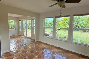 1729 Laramie St, Sarasota, FL 34231 - Photo 15