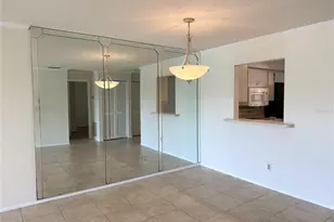 7050 Fairway Bend Ln, Sarasota, FL 34243 - Photo 13