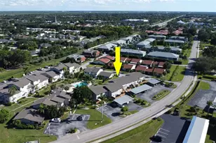 180 Cypress Way E, Naples, FL 34110 - Photo 21