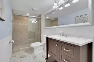 180 Cypress Way E, Naples, FL 34110 - Photo 11