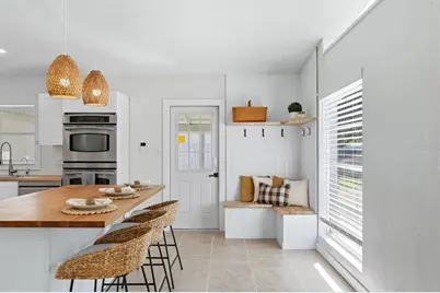 2821 Bay Street, Sarasota, FL 34237 - Photo 11