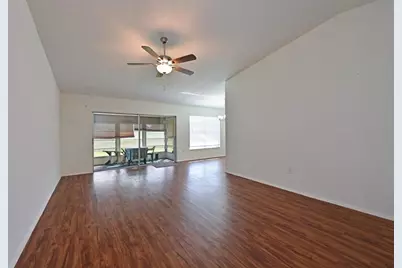3401 36th Street W, Bradenton, FL 34205 - Photo 3