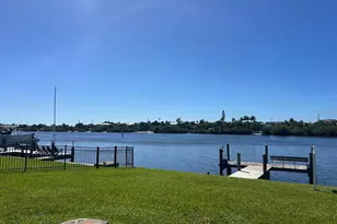 321 Bayshore Rd, Nokomis, FL 34275 - Photo 41