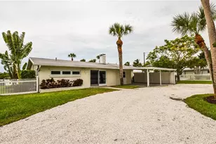 321 Bayshore Rd, Nokomis, FL 34275 - Photo 13