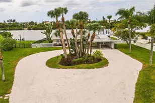 321 Bayshore Rd, Nokomis, FL 34275 - Photo 9