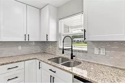 6821 Anchor Way, Sarasota, FL 34231 - Photo 9