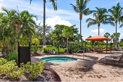 8227 Varenna Drive, Sarasota, FL 34231 - Photo 43